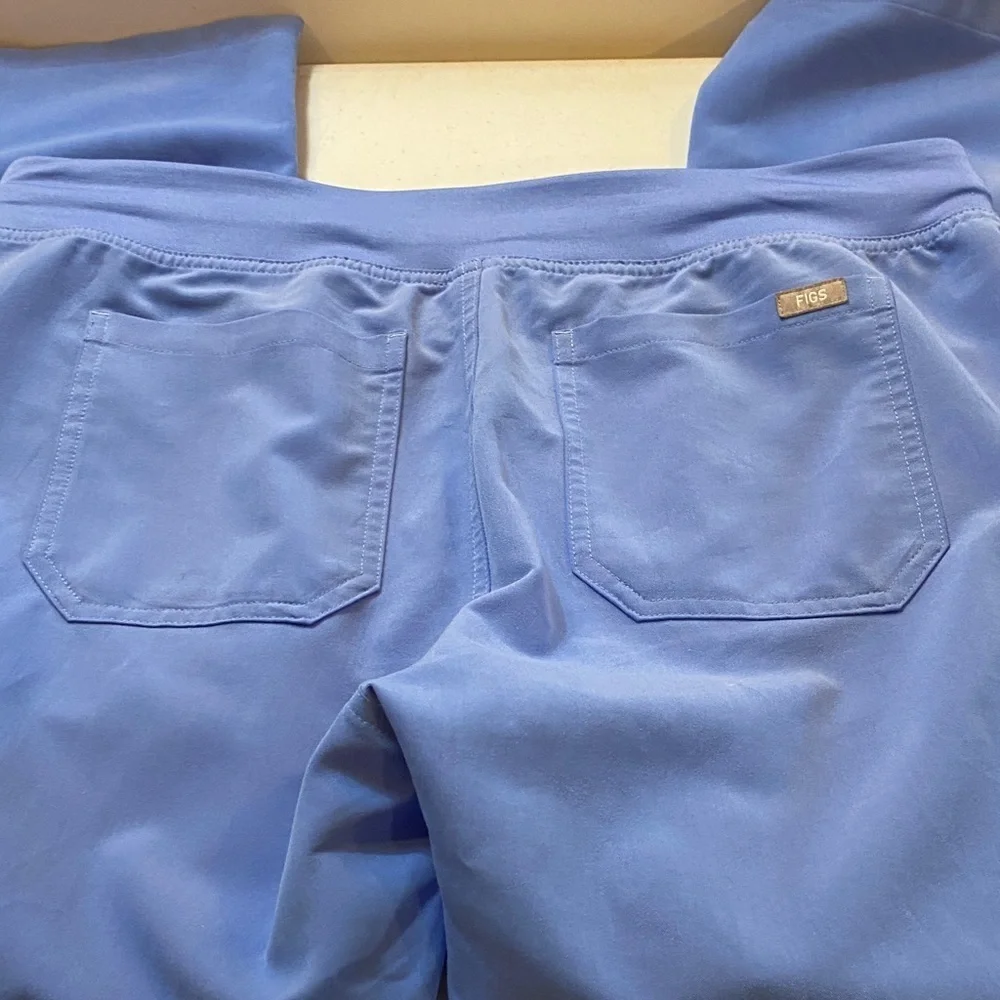 Figs men’s Blue scrub pants with Drawstring size L